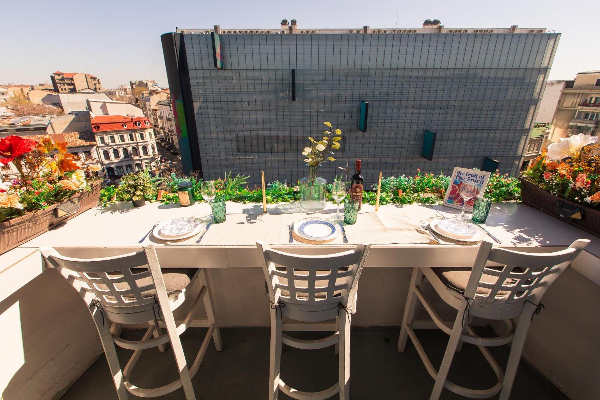 Old Town Apartment With Amazing View From The Balcony Bucharest Exterior photo