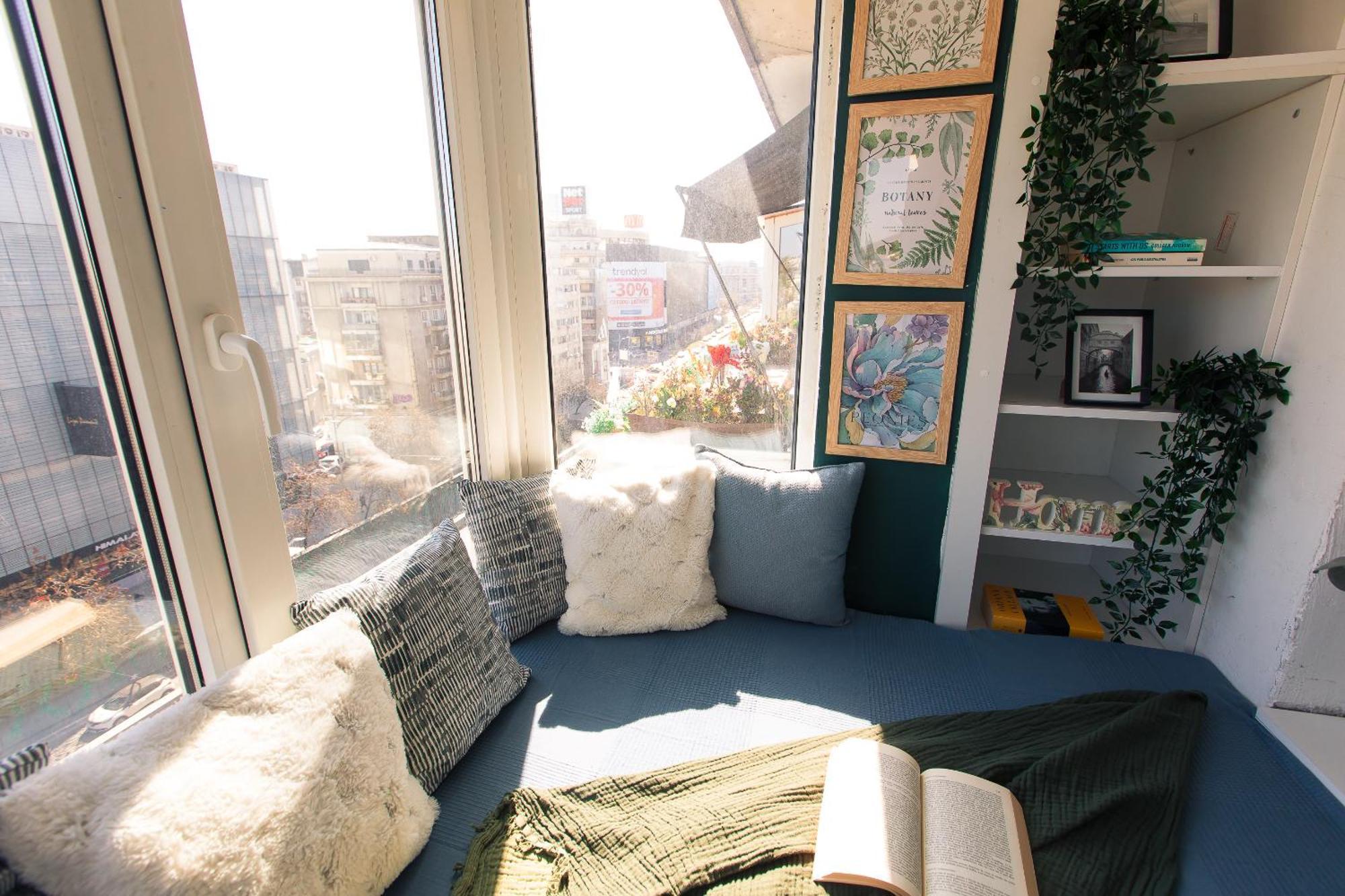 Old Town Apartment With Amazing View From The Balcony Bucharest Exterior photo