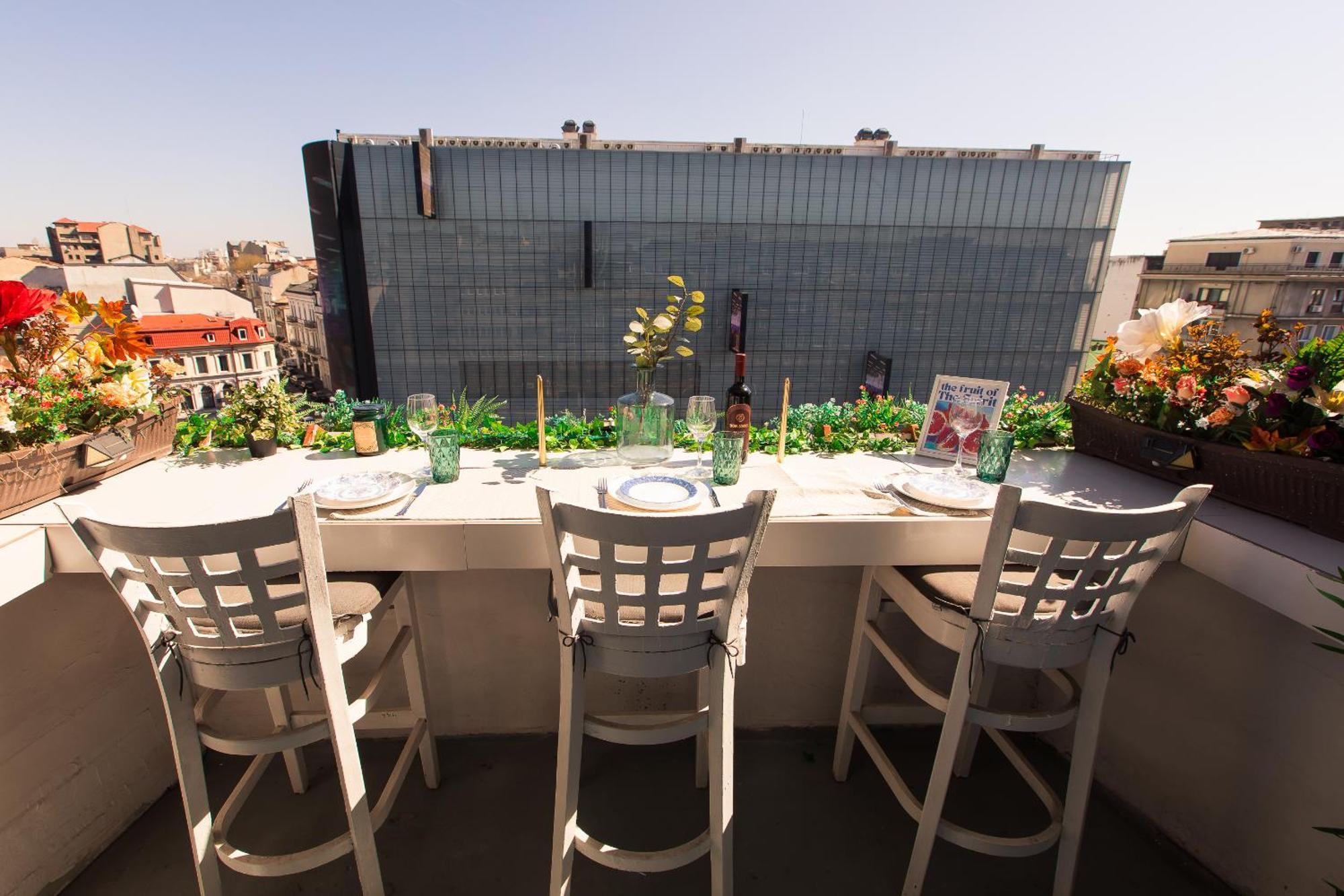 Old Town Apartment With Amazing View From The Balcony Bucharest Exterior photo