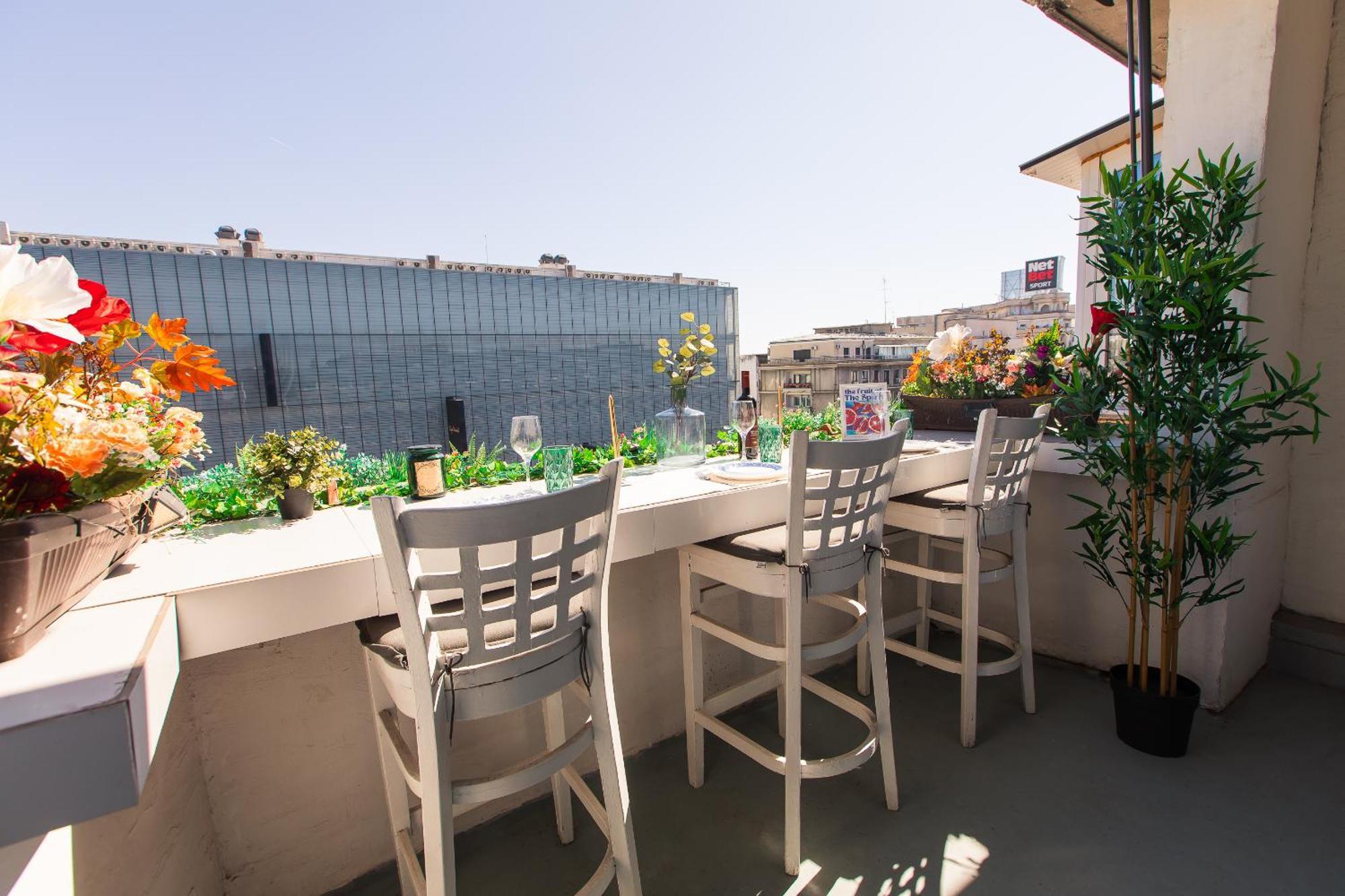 Old Town Apartment With Amazing View From The Balcony Bucharest Exterior photo